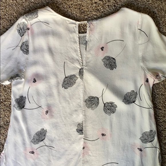 Short sleeved work blouse - Picture 3 of 5